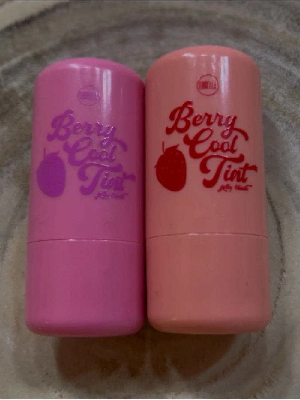 2 Tubes Of Lurella Berry Cool Tint Blushs #512